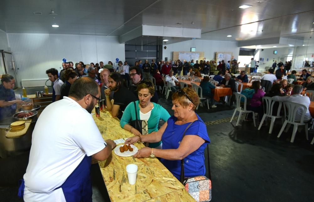 Portonovo se llena de ambiente con la Festa da Rai