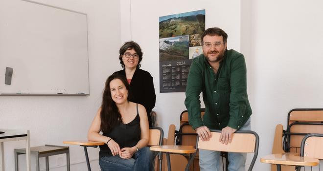 Errukine Olaziregi, M. Llüisa Serra y Diego Bernal, en la EOI Jesús Maestro de Madrid.