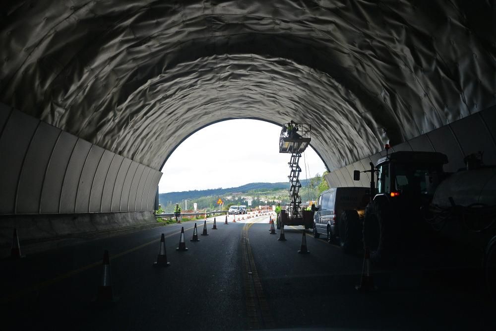 Sondeos en el túnel del corredor de Morrazo para i