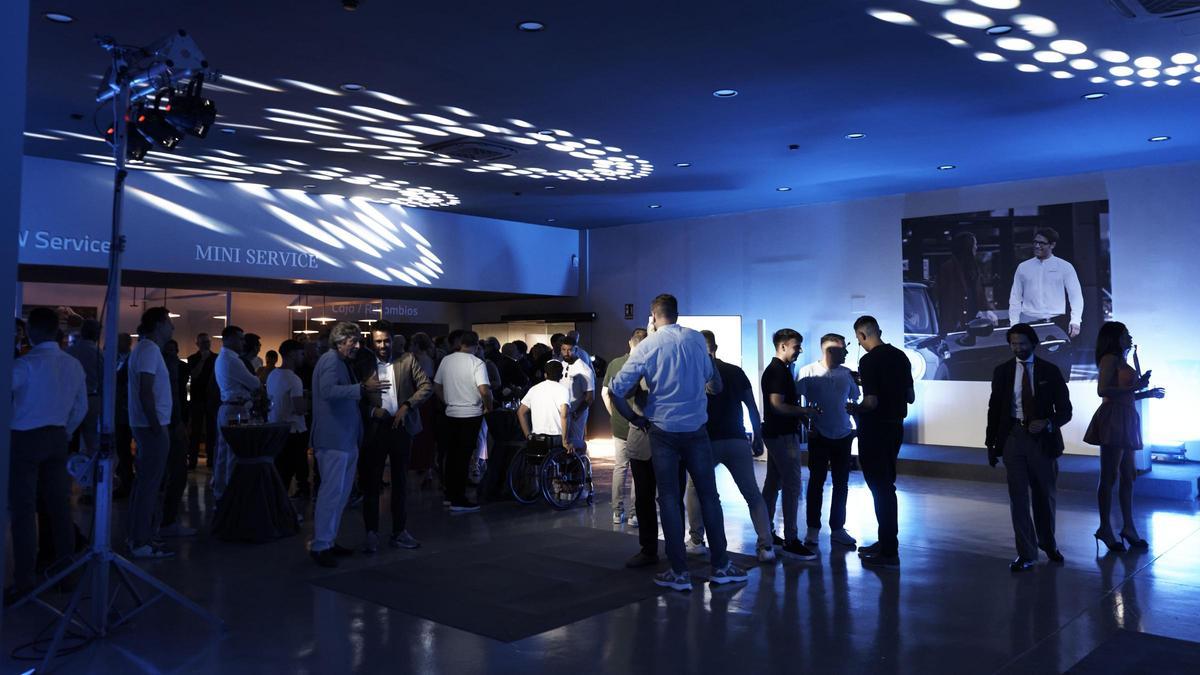 BMW Marcos Automoción presenta en Valencia su renovado concesionario con una experiencia única para los sentidos.