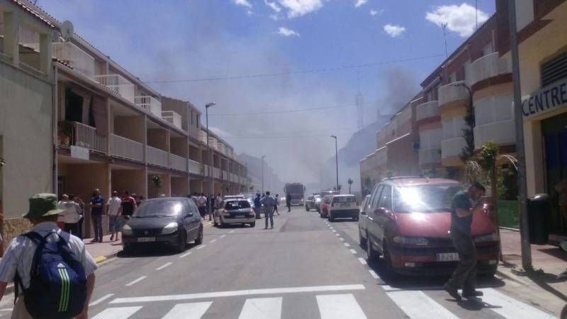 GALERÍA DE FOTOS - Incendio viviendas Vinaròs