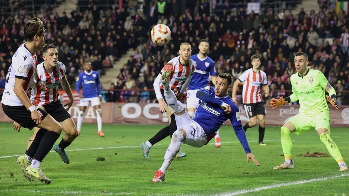 El Athletic Club derrotó al Logroñés por penales en los dieciseisavos de final tras empatar en el tiempo reglamentario