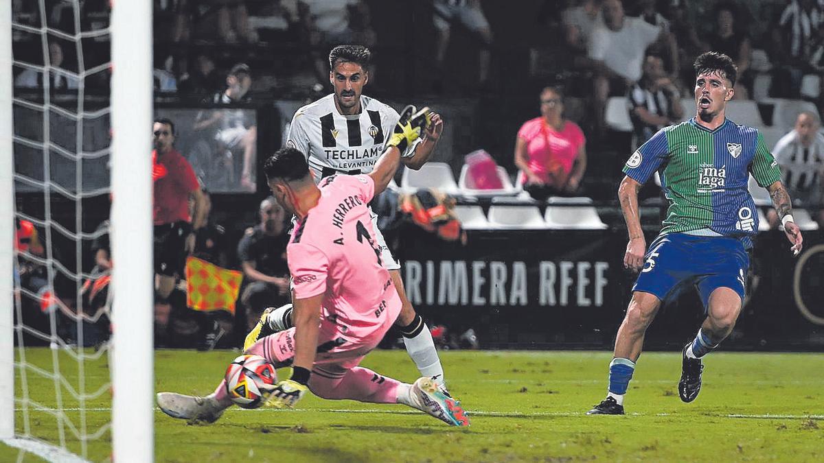 Este gol de De Miguel en los últimos minutos del Castellón-Málaga de la primera jornada fue clave en el devenir de la temporada.