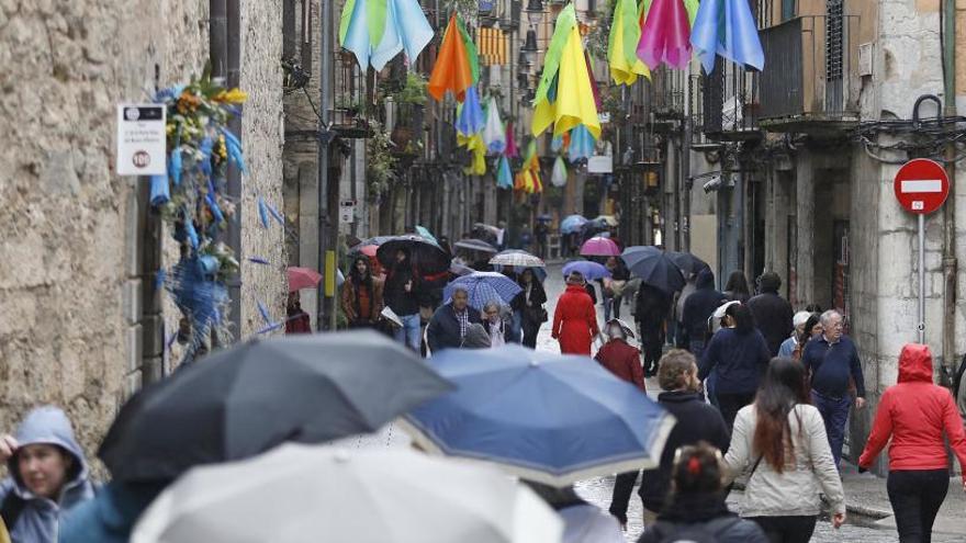 La pluja aigualeix la festa a hotels i restaurants per Temps de Flors