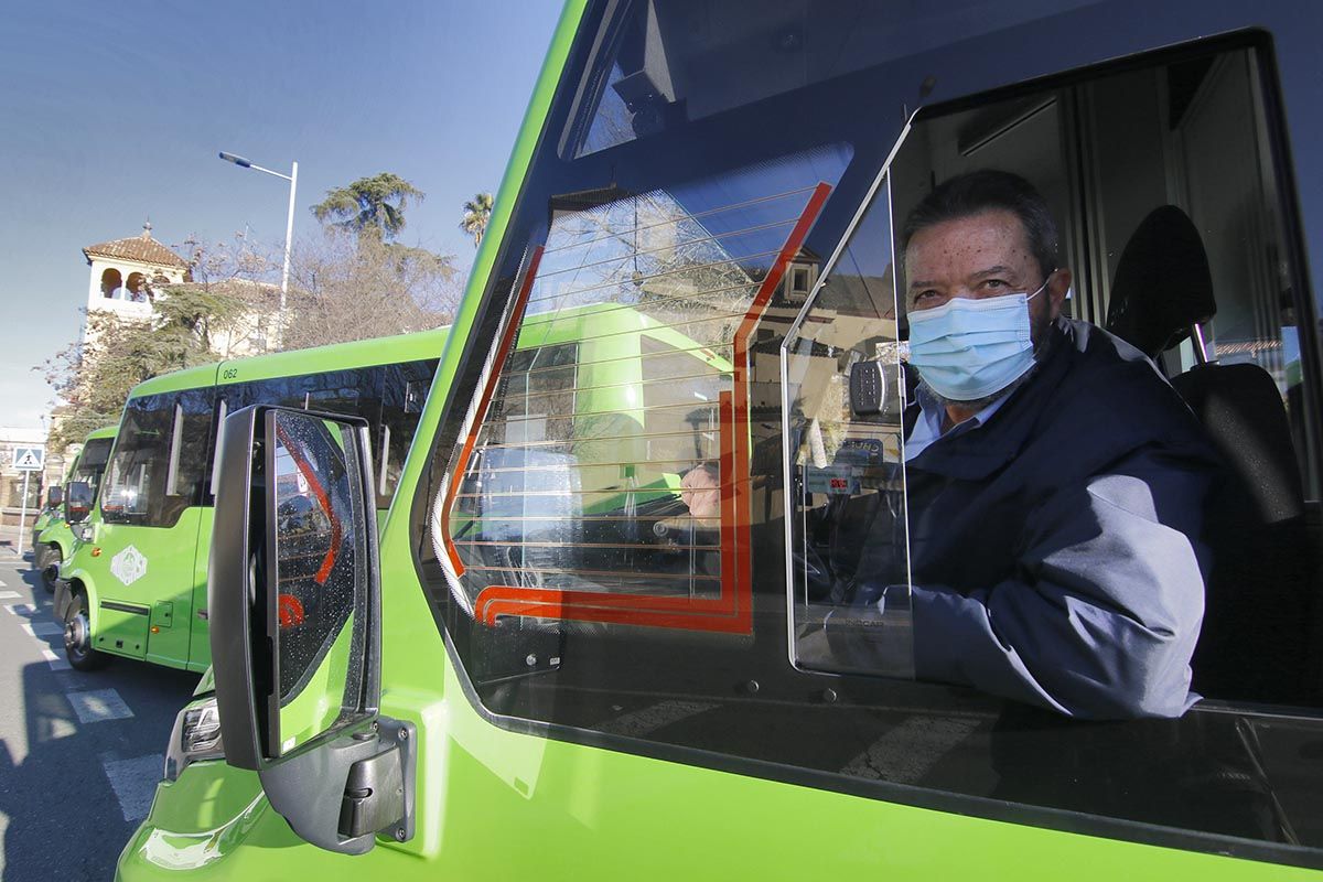 Los nuevos microbuses a gas de Aucorsa para el casco histórico y Alcolea