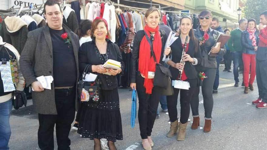 Lauren García, Esther García, Virginia Gil Torrijos, Beatriz Menéndez y Mercedes García ayer, tras el recital.