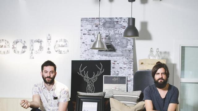 Los miembros de "Viva Suecia" en el salón.