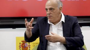 Tebas: Este año, de los últimos, es en el que el Barcelona lo tiene más fácil para fichar