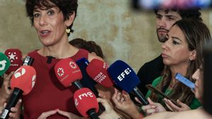 El trasllat de menors migrants tensa la relació entre l’Estat i les Canàries