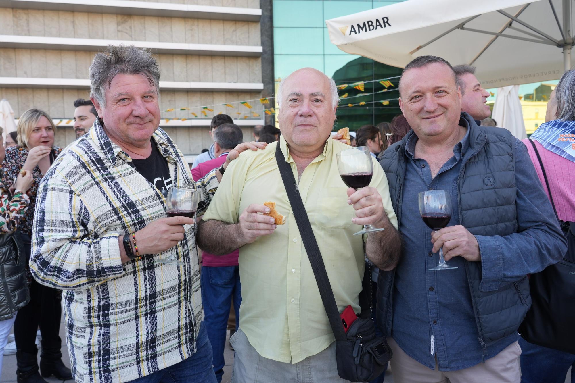 Fotos: La Bodeguilla de 'Mediterráneo' es el principal punto de encuentro durante las fiestas de la Magdalena