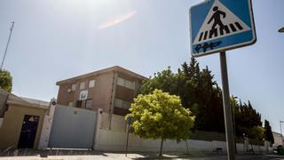 Educación iniciará tras el puente la instalación de un centenar de prefabricadas del García Berlanga de Sant Joan