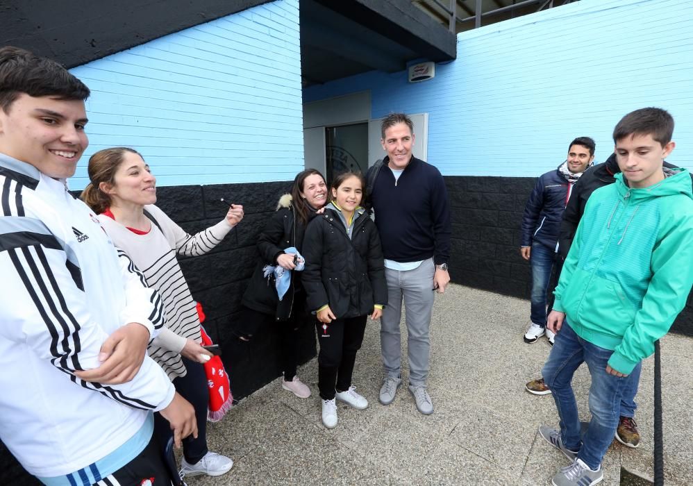 Las gradas de A Madroa se llenan de aficionados en el primer entrenamiento a puerta abierta del Celta después de caer eliminado ante el Manchester United