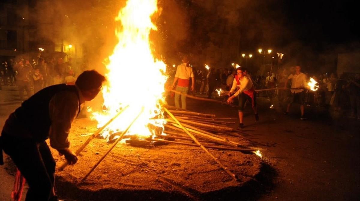 lpedragosa34344013 sociedad las fallas falles  de la pobla de segur  160618000748