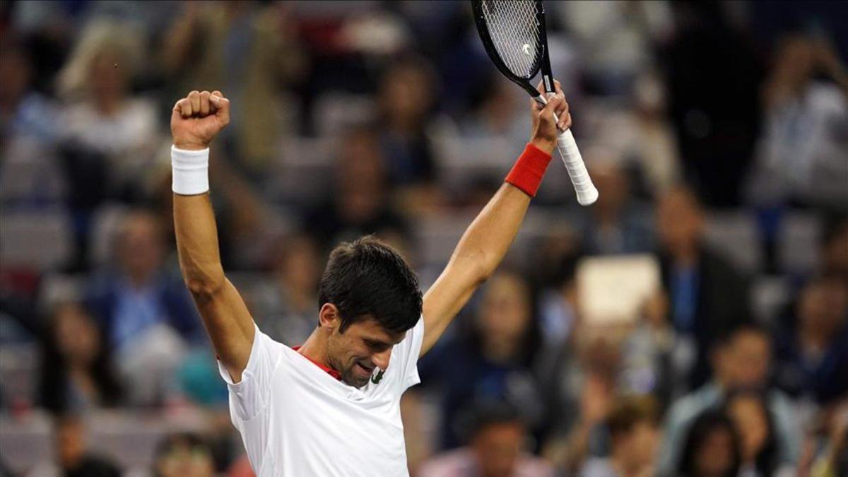Djokovic celebra la victoria ante Chardy