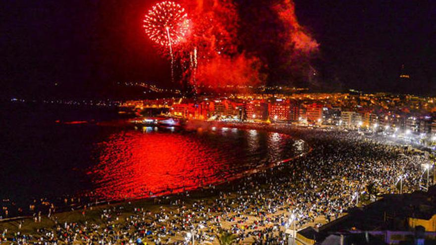 Guaguas conecta Las Canteras con 42.000 plazas en la Noche de San Juan