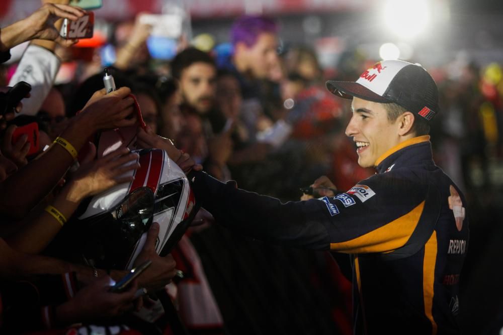 Gran ambiente en la calle de boxes del Circuito de Cheste