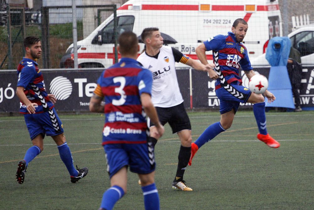 Les millors imatges del Llagostera-Valencia Mestalla (2-2)