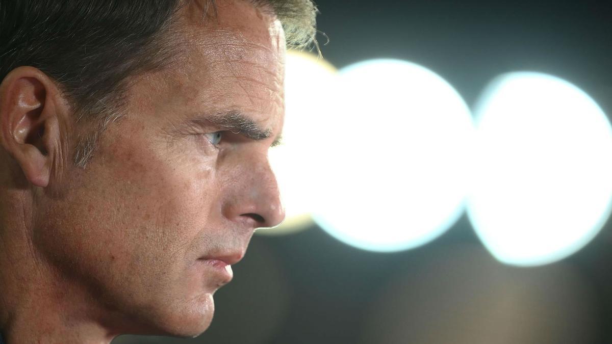 Frank de Boer: "La España de Luis Enrique se parece a su Barcelona"