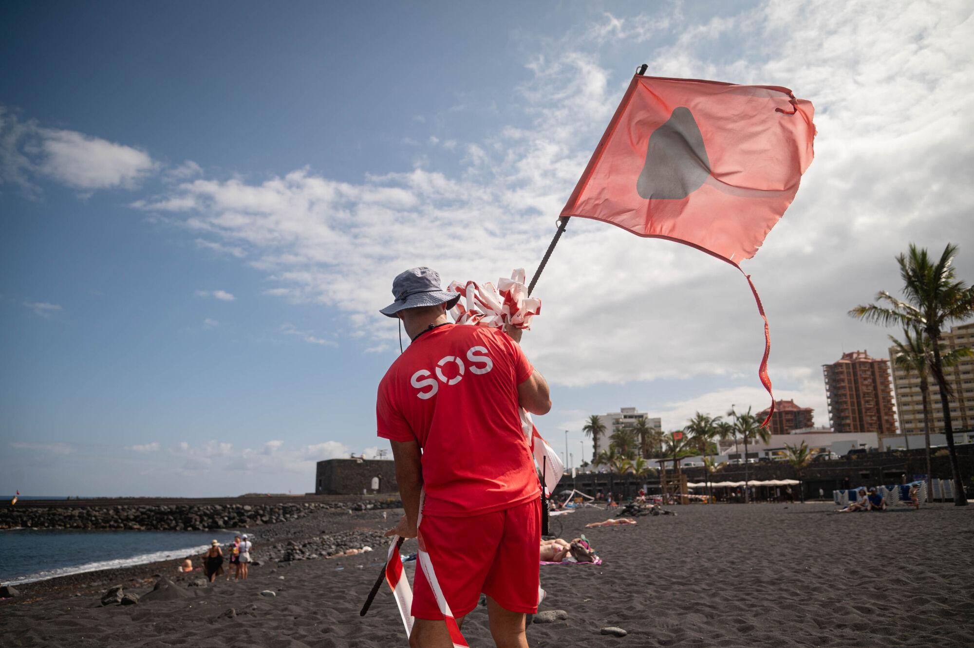 Reapertura de Playa Jardín tras un año cerrada por la mala calidad del agua. 