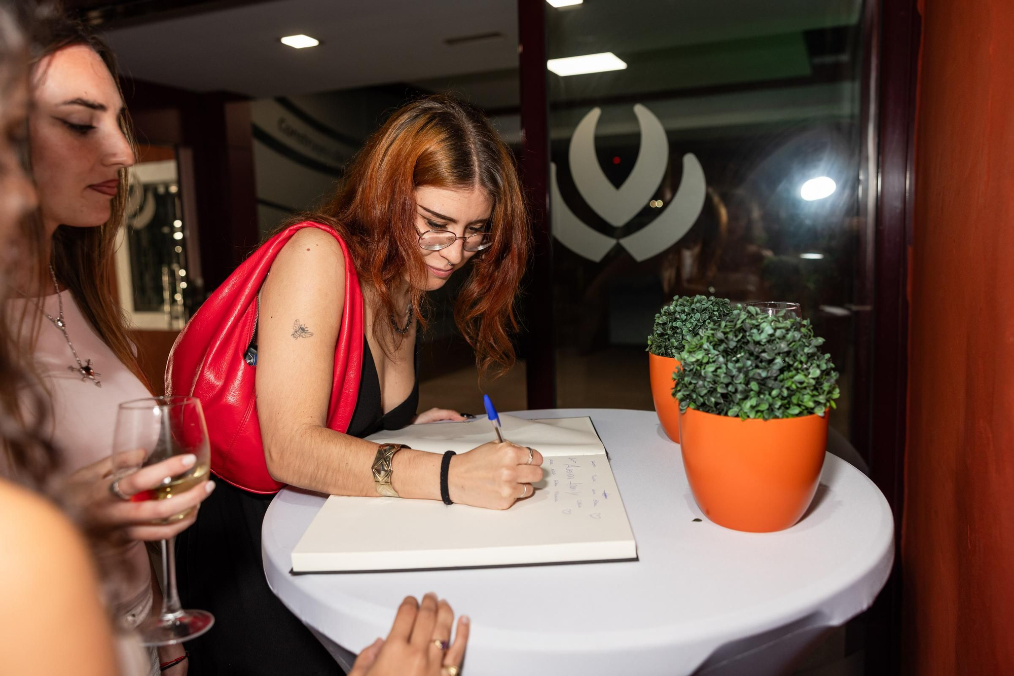 FIRMA.jpg