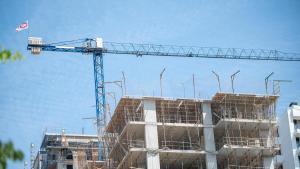 Pisos en construcción en el Baix Llobregat