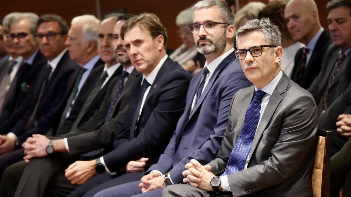 Félix Bolaños junto al delegado del Gobierno, Francisco Lucas,, en su visita a Murcia