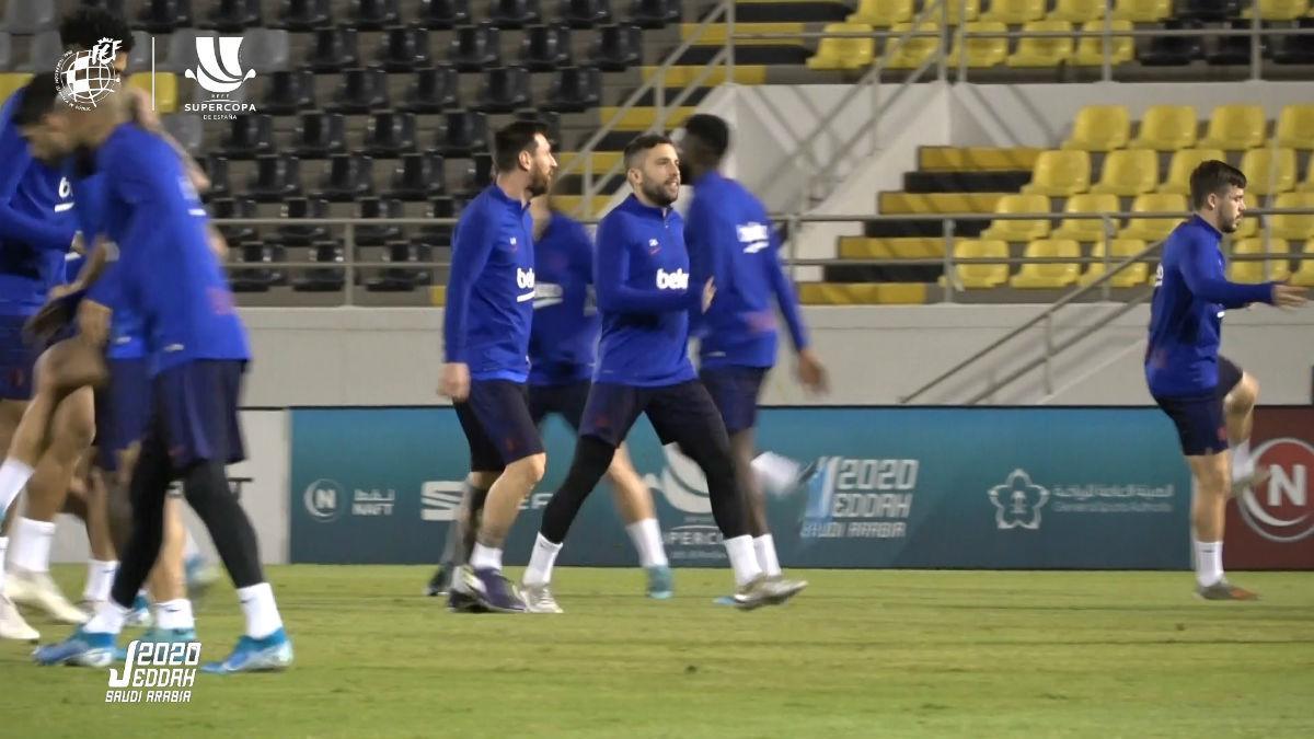 Momento del entrenamiento del FC Barcelona para la Supercopa de España.