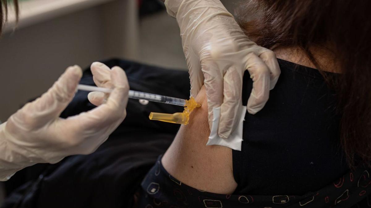 Vacunación del coronavirus en un centro de salud de Zamora.