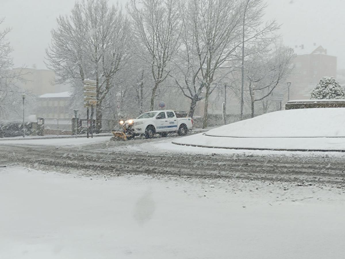 Acumulaciones de nieve en Segovia ante la intensa nevada.