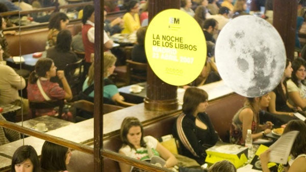 La noche madrileña se llena de libros