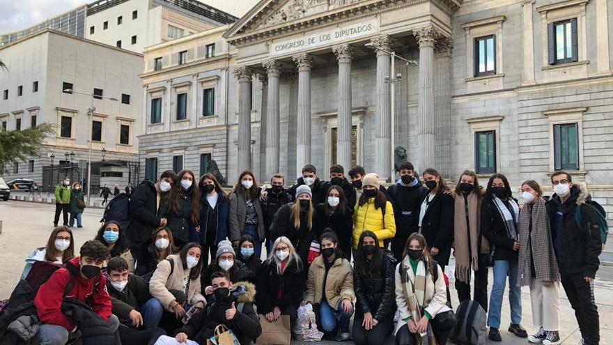 Los estudiantes del IES Monegros Gaspar Lax de Sariñena realizan una escapada a Madrid