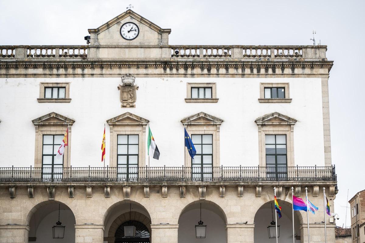 Fachada del Ayuntamiento de Cáceres.