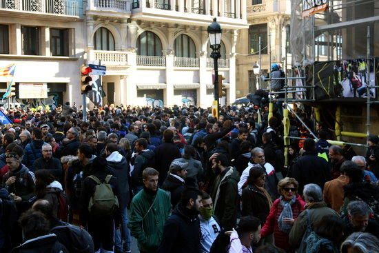 Protestes a Barcelona per la celebració del consell de ministres del 21D