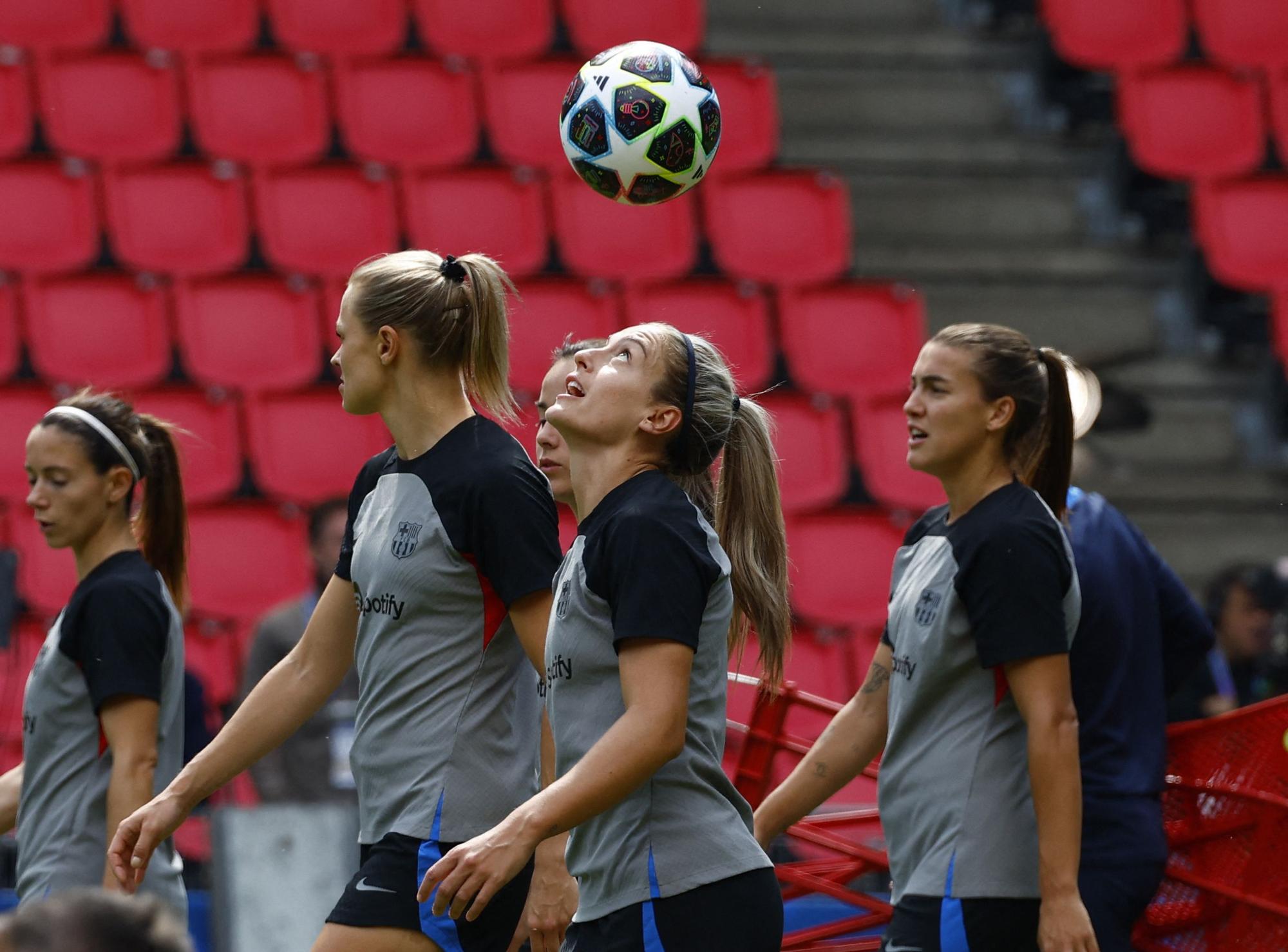 Alexia Putellas durante el entrenamiento