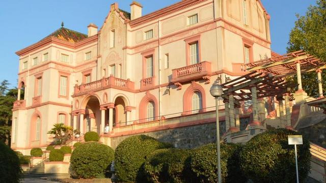 L’edifici de Can Marly, d’estil noucentista