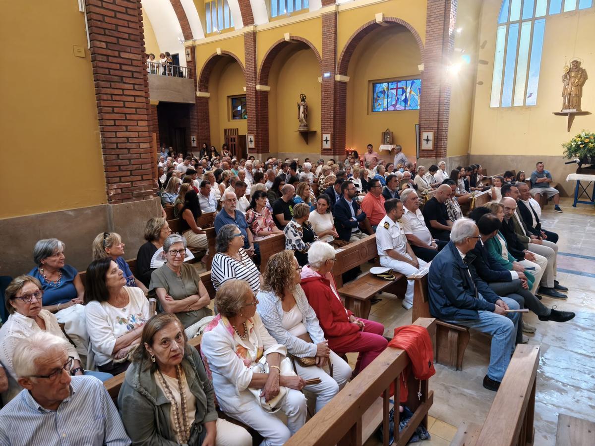 Así fue la multitudinaria procesión del Carmen en San Esteban, en Muros de Nalón