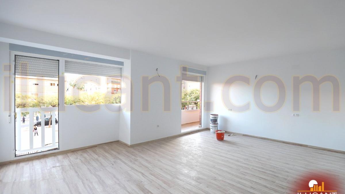 Apartamento en venta en Alicante.