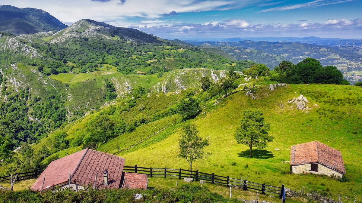 Casielles no siempre fue el pueblo solitario que aparece hoy entre las montañas