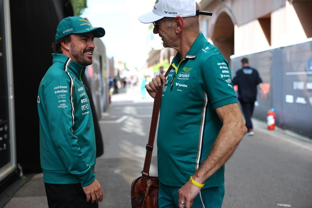 Fernando Alonso y Adrian Newey