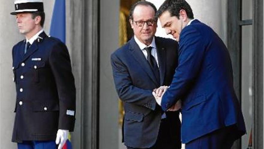 François Hollande va rebre Alexis Tsipras al Palau de l&#039;Elisi de París.