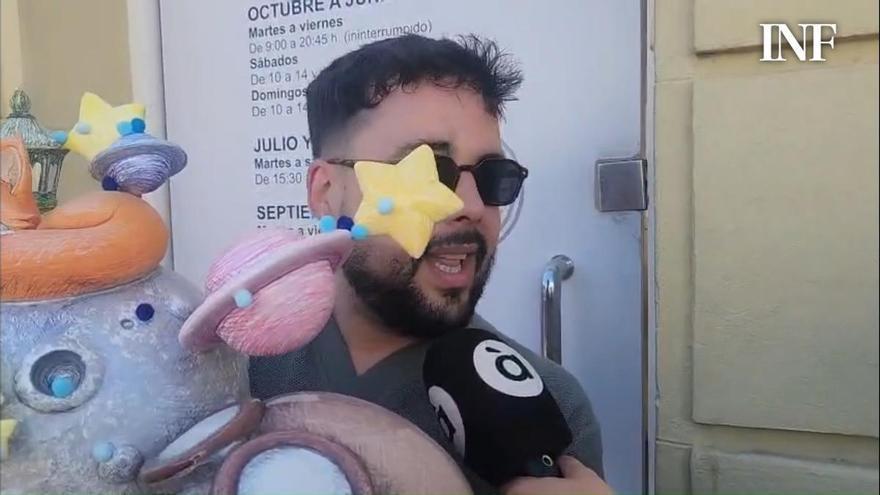 Entrega de ninots en la sala de exposiciones de la Lonja de Alicante