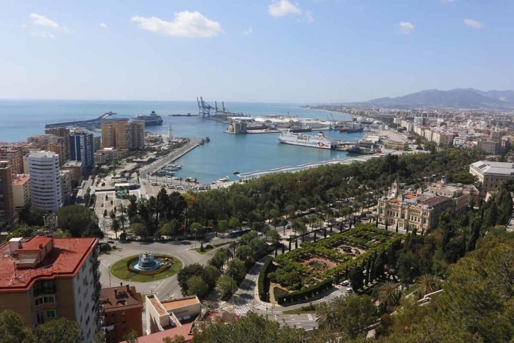 La Málaga desierta desde las alturas
