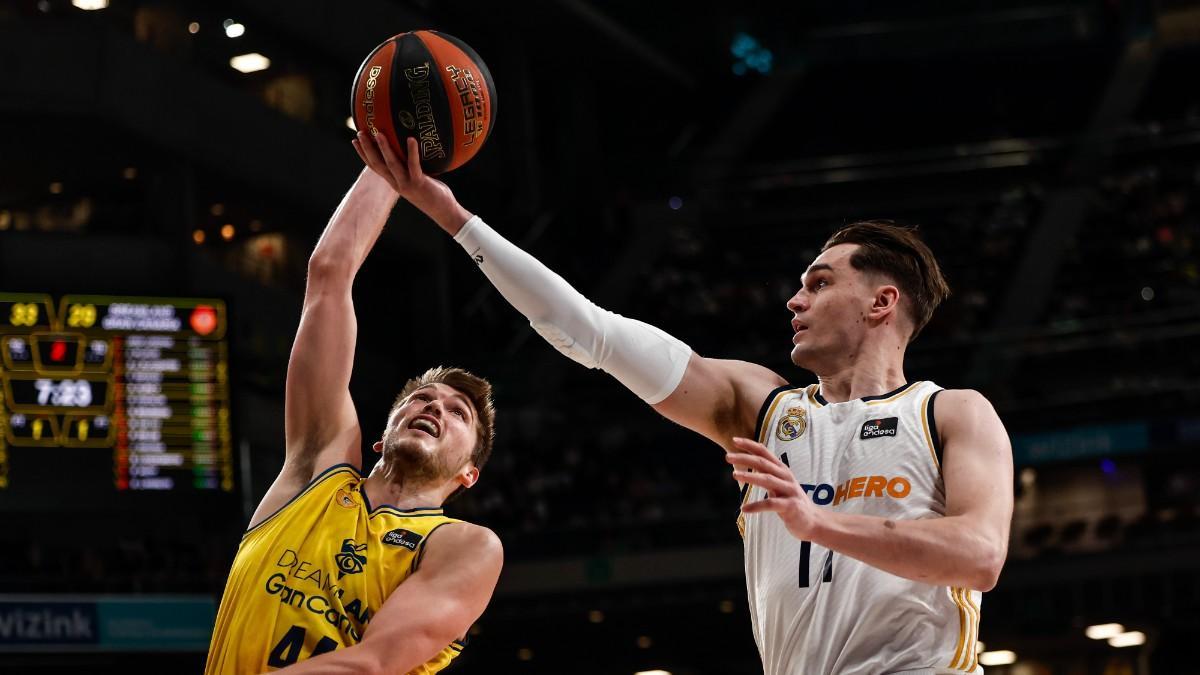 Hezonja en una acción de penetración ante Gran Canaria
