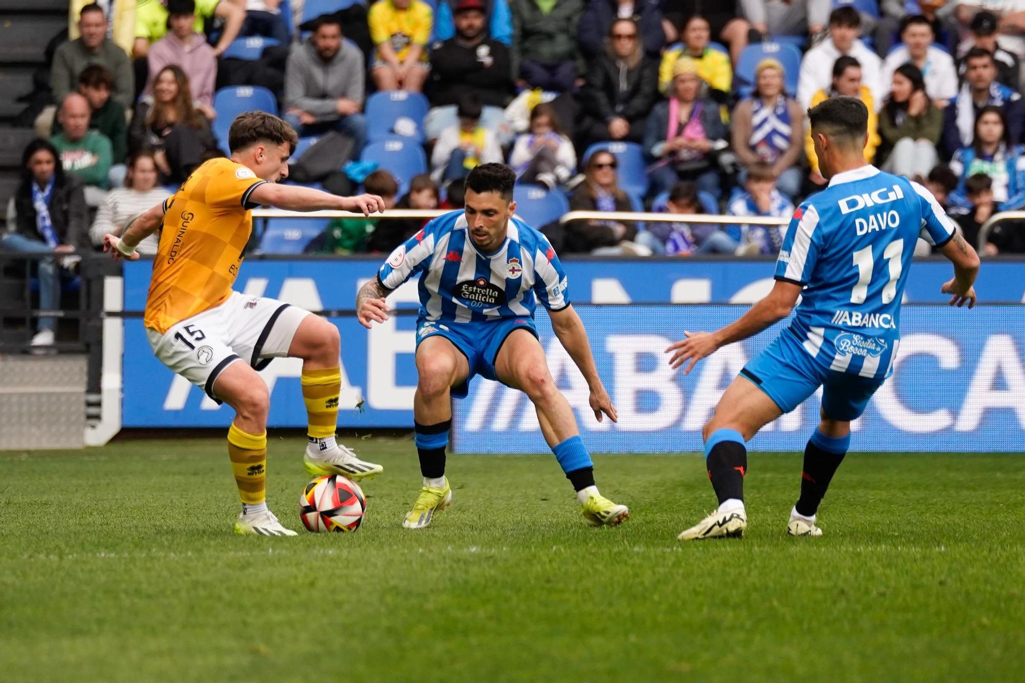 El Dépor gana a Unionistas (1-0) y abre hueco