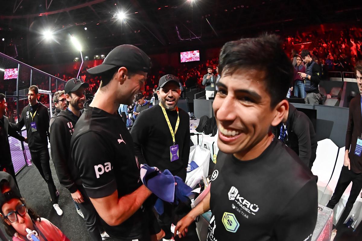 Sergio Kun Agüero felicita a Fede Chingotto y Momo González