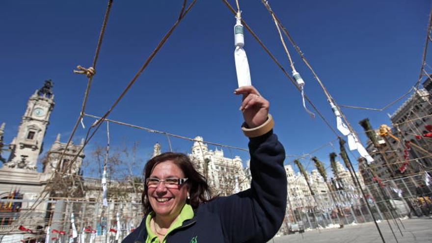 Reyes Martí hace vibrar la Plaza del Ayuntamiento en el día de la mujer