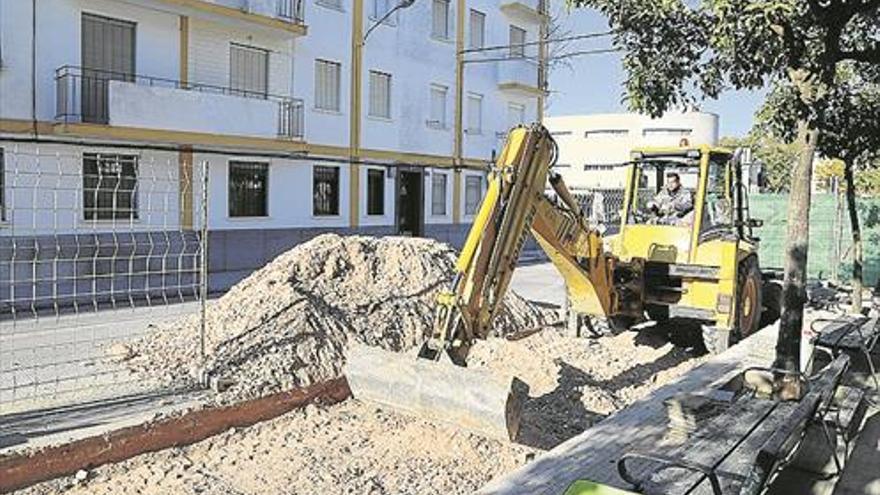 Habilitan 12 plazas de párking en las Casas Nuevas