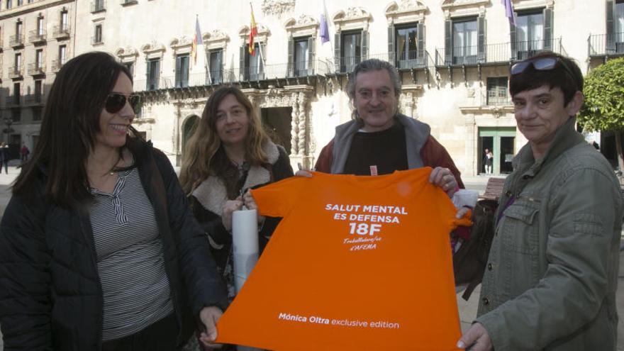 Los manifestantes han diseñado camisetas reivindicativas