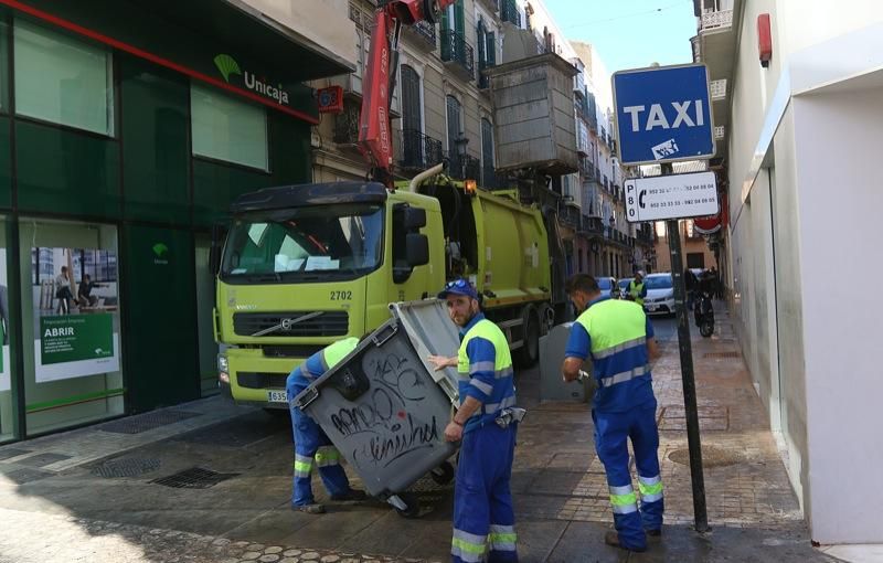 Limasa ya recoge la basura del centro de Málaga