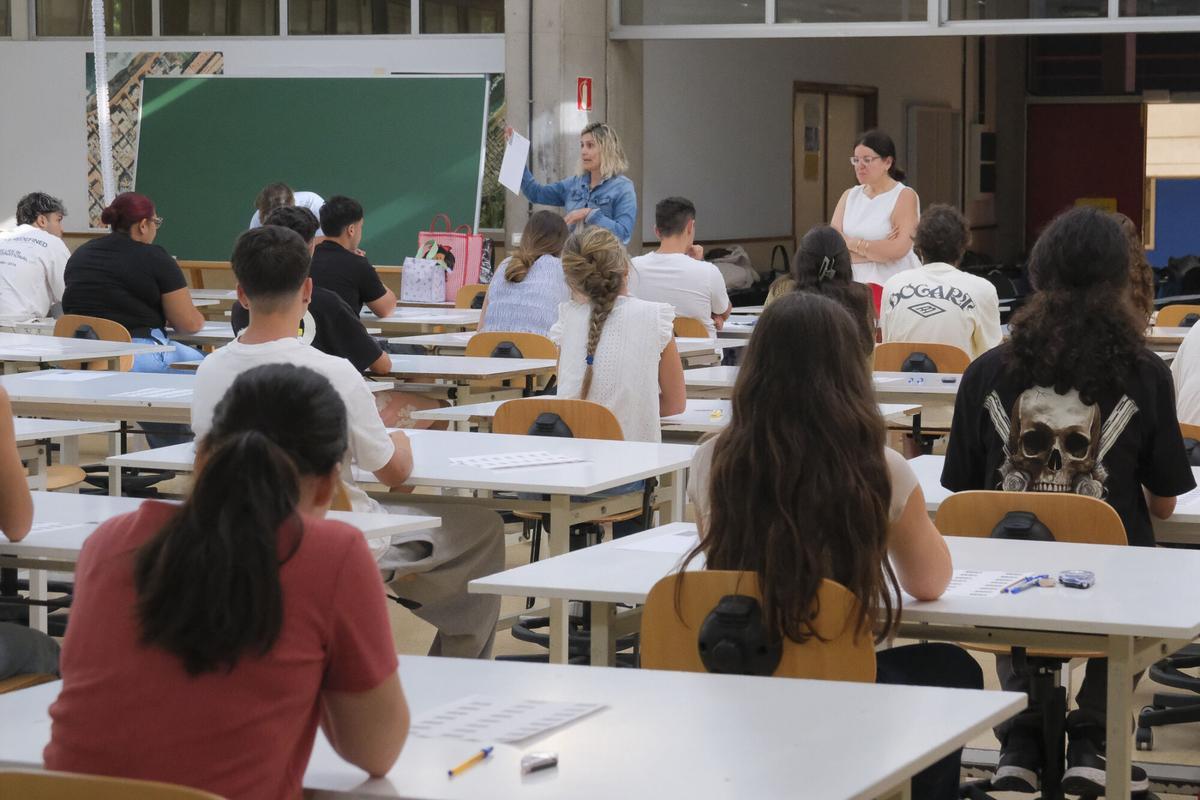 Primer día de la convocatoria de la PAU extraordinaria